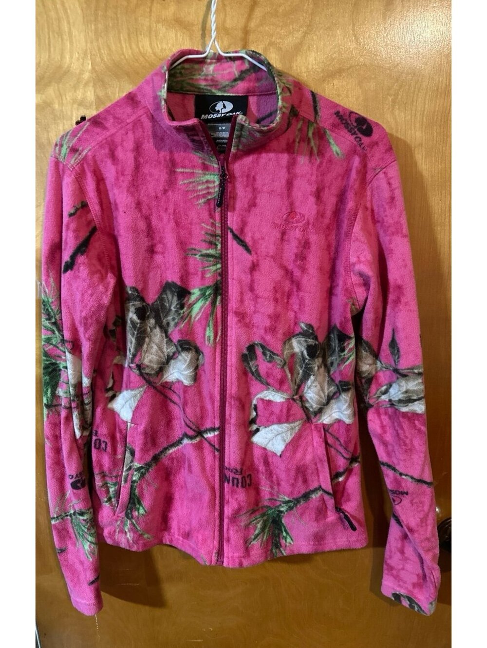 Mossy Oak Pink Camo Jacket size small